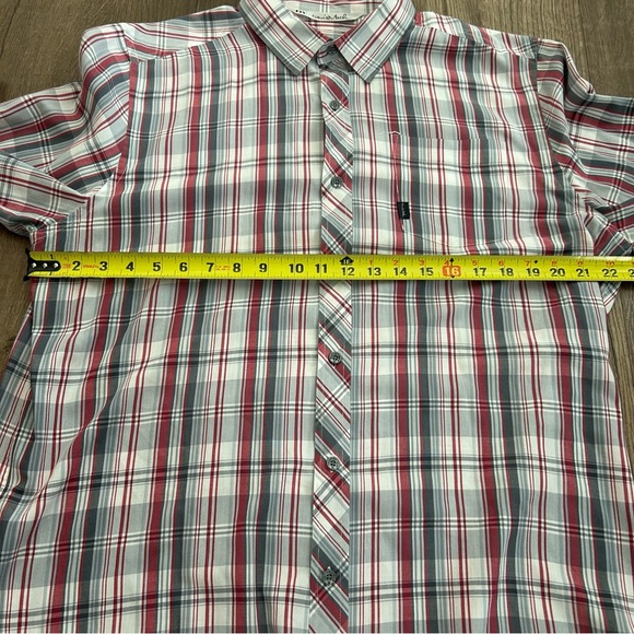 Travis Matthew Red and Grey button up Sz Extra Large - Picture 6 of 10